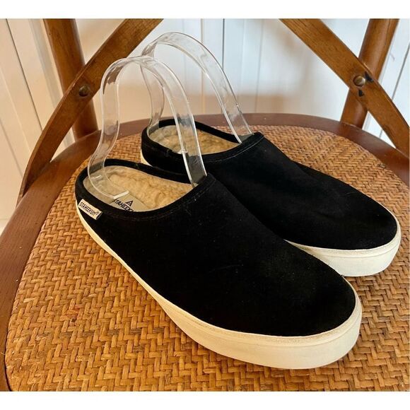 Staheekum black cami mule suede Sherpa lined slip on clog slipper - Picture 3 of 10